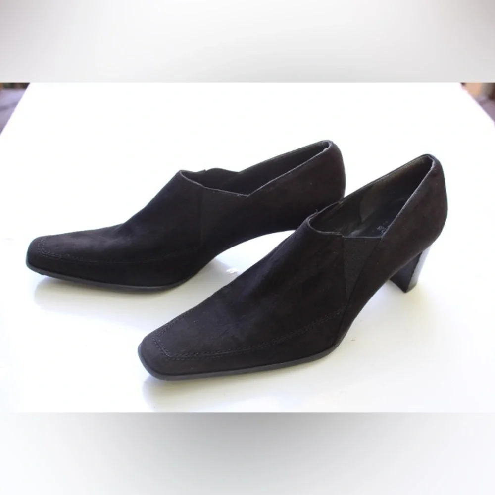 Stuart Weitzman booties